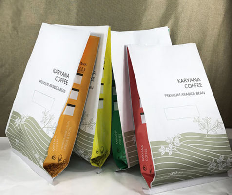 Bolsas de papel Kraft de paredes múltiples impermeables Solución de embalaje personalizable